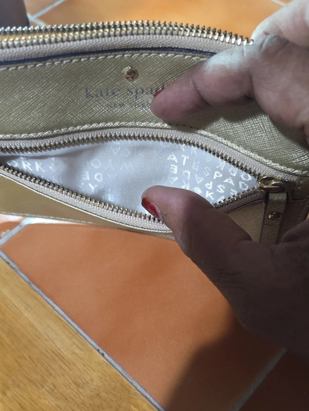 KATE SPADE GOLD WRISTLET VGUC
